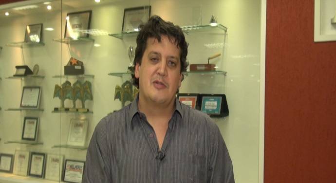 Quadro Pergunte ao Professor: Ricardo Poli, da ESPM, fala sobre Teoria e Prática