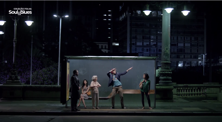 Dançarino contagia pessoas em filme da nova coleção Soul & Blues, da Folha de S.Paulo