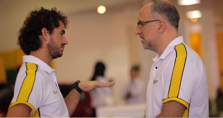 Antonio Tabet e Felipe Andreoli encaram desafio de vendas na websérie Sandero R.S. Race