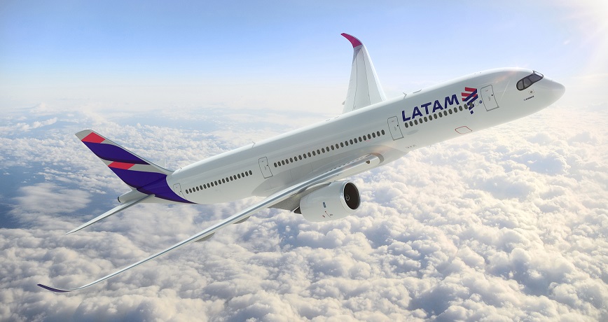 Grupo LATAM Airlines estreia nova marca global com design de aviões, uniformes e aeroportos