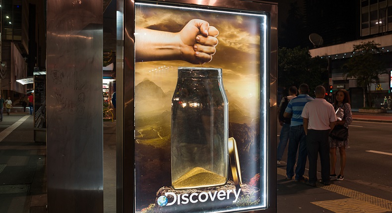Ação da Discovery leva “pote de ouro” para Av. Paulista