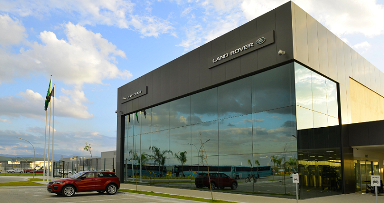 Jaguar Land Rover inaugura fábrica no Brasil