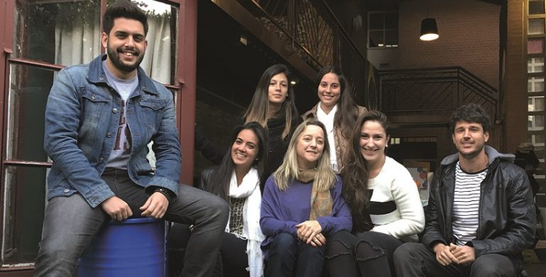 Gloria Brasil recebe sete novos profissionais
