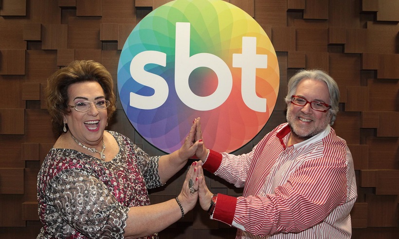 Mamma Bruschetta e Leão Lobo assinam contrato com o SBT