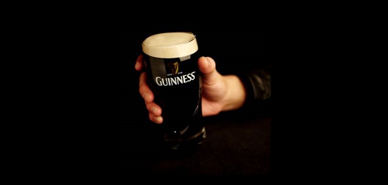 Ação de vendas garante cerveja Guinness com valor mais barato