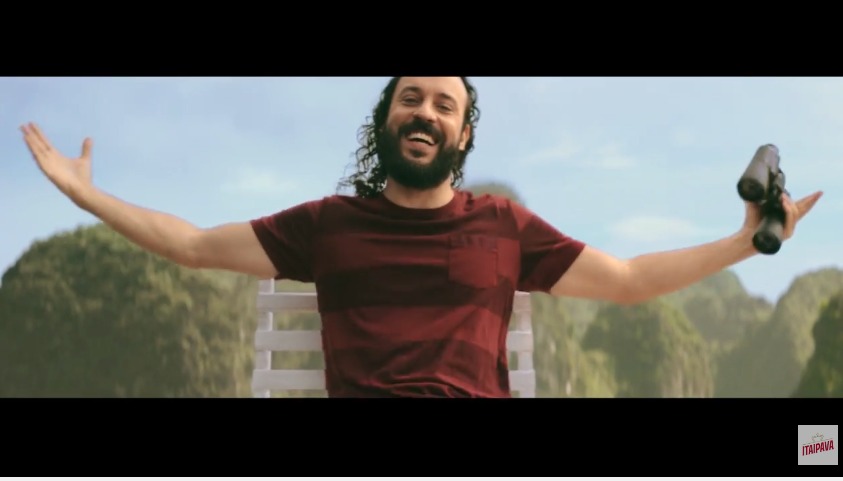 Gabriel o Pensador faz dueto com “Verão” em novo comercial de Itaipava