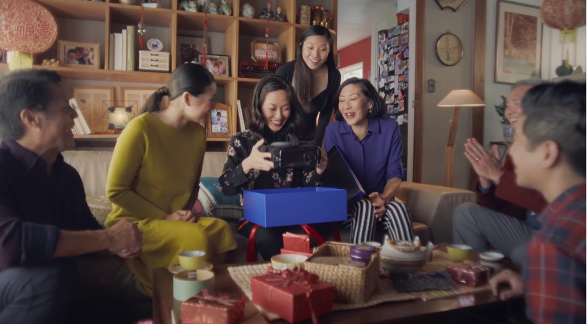 Samsung lança campanha exclusiva para o Natal