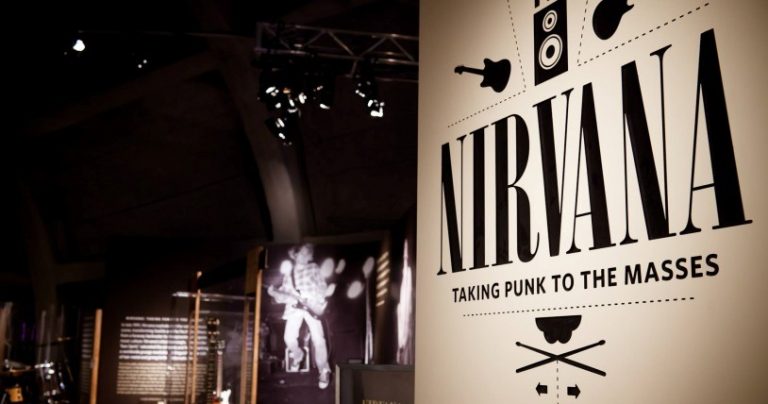 Rio de Janeiro recebe exposição internacional do Nirvana, patrocinada pela Samsung
