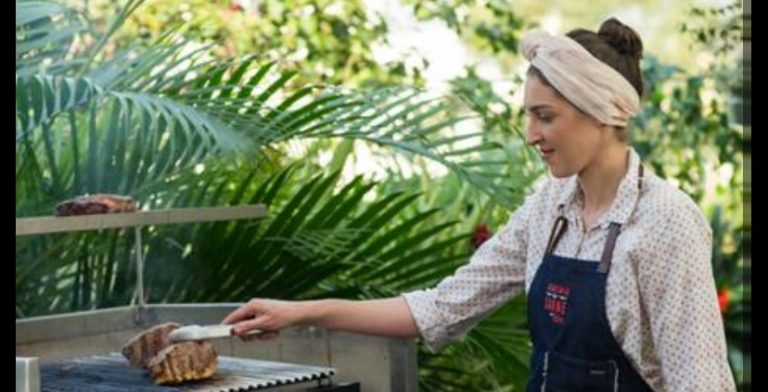 Academia da Carne Friboi divulga cursos com chefs churrasqueiras