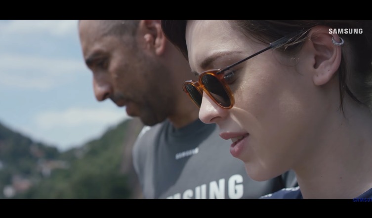 Sophia Abrahão e Serginho do Vôlei superam medo de altura no último episódio da websérie Samsung