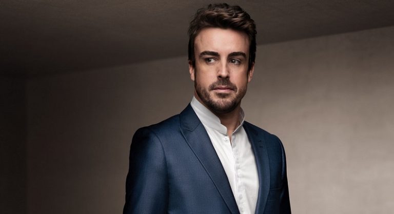 Fernando Alonso é protagonista em nova campanha da Aramis