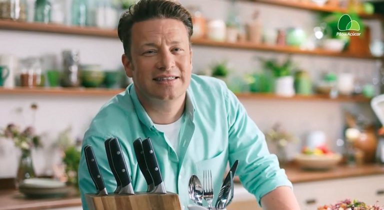 Jamie Oliver estrela campanha de aniversário do Pão de Açúcar