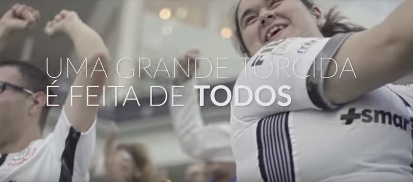 Em ação, Alcatel traduz os cantos da torcida do Corinthians para Libras