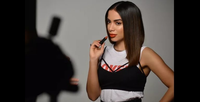O Boticário lança campanha “Prepara e Arrasa”, estrelada pela cantora Anitta