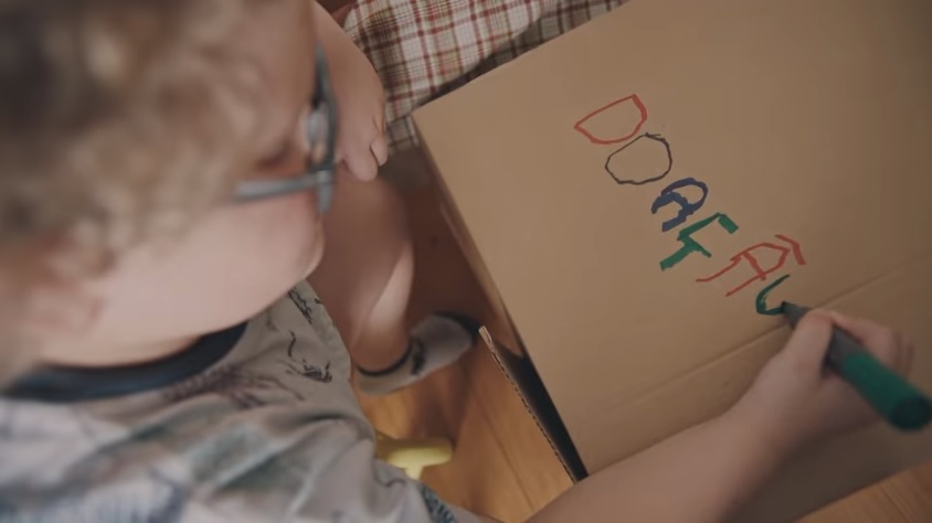 Toddynho lança embalagem para promover conexão entre pais e filhos