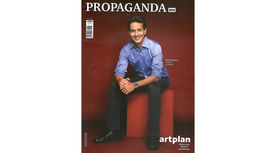 Rodolfo Medina,da Artplan, é destaque na Revista Propaganda