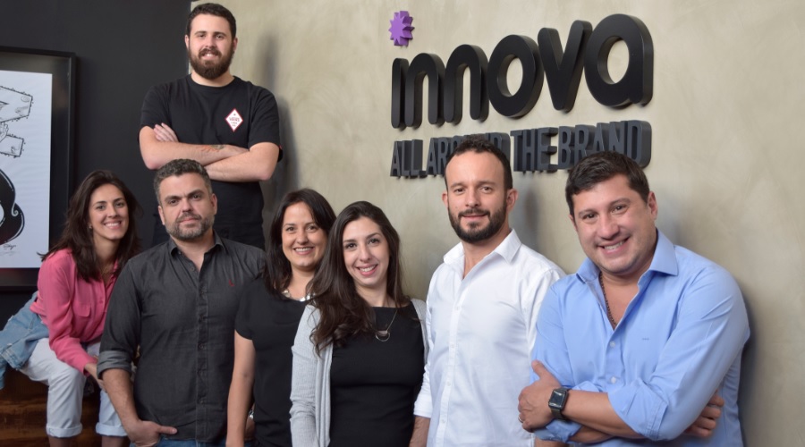 Innova contrata cinco novos profissionais para área de atendimento