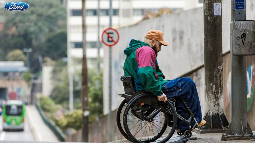 Ford apresenta ‘Tapete de Acessibilidade’ para facilitar a mobilidade de cadeirantes
