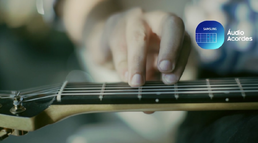 “Samsung Áudio Acordes” reúne 10 módulos gratuitos de audioaulas de violão para pessoas cegas e com deficiência visual