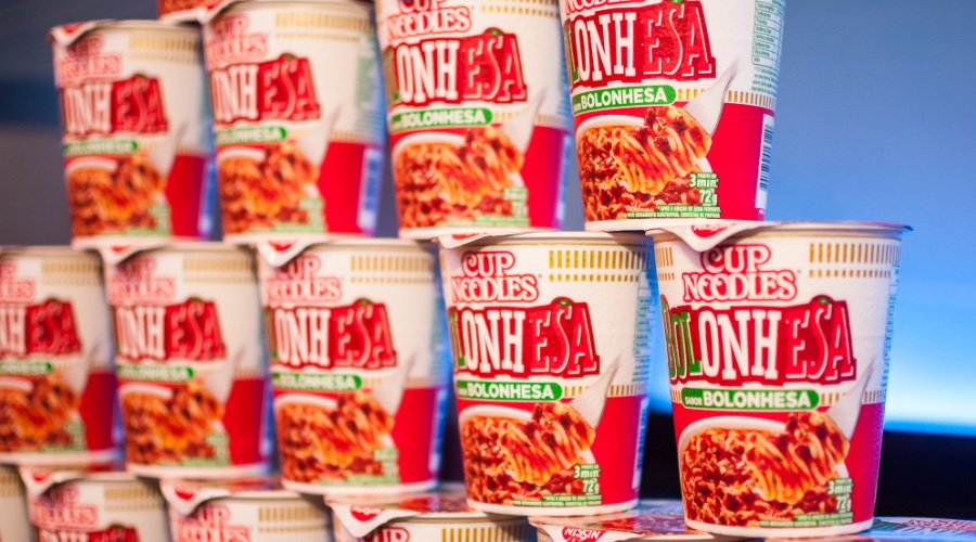 Cup Noodles passa por renovação e ganha 4 novos sabores