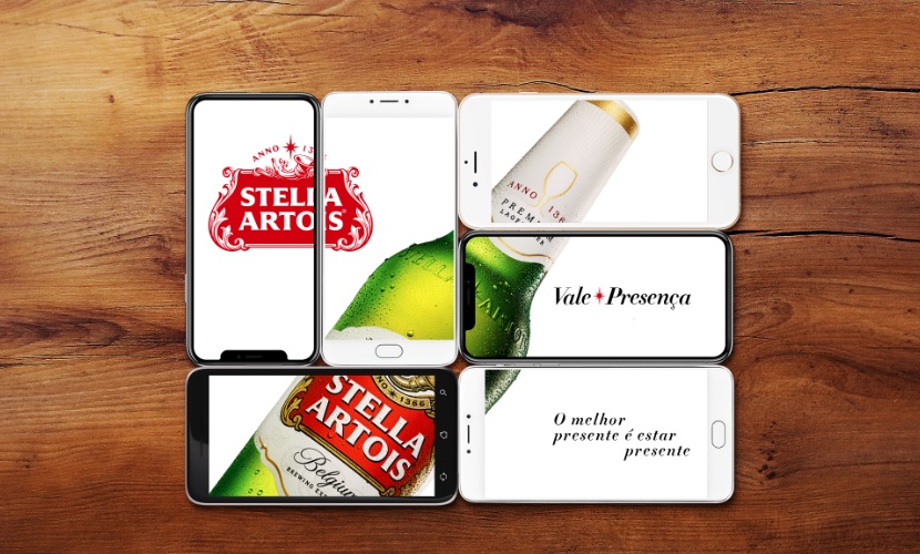 Stella Artois leva galera para o bar para comemorar o Natal em nova ação