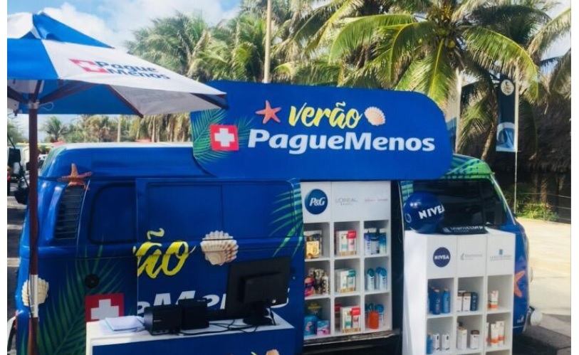 Pague Menos leva farmácia móvel para as principais  praias do Nordeste