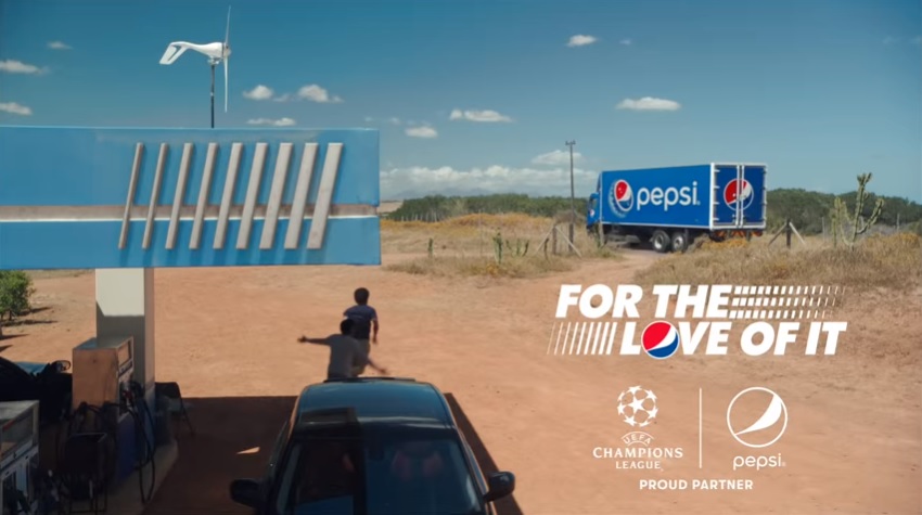 Pepsi lança campanha mundial da UEFA 2019 #FORTHELOVEOFIT