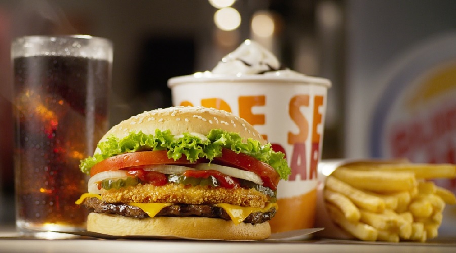 Burger King cria combo especial para curar ressaca durante o Carnaval
