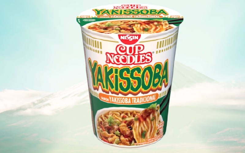 Campanha de Cup Noodles testa novo sabor na Liberdade