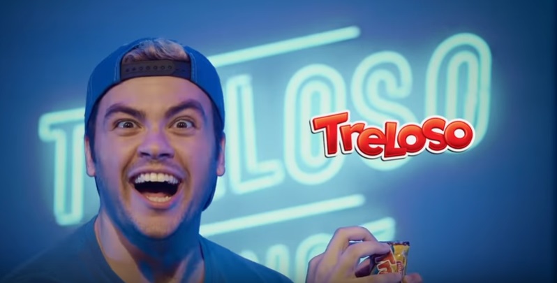 Luccas Neto estrela em nova campanha do Biscoito Treloso