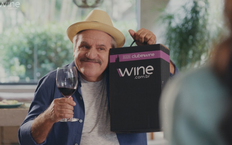 Wine.com.br e Innova AATB lançam campanha com personagem icônico