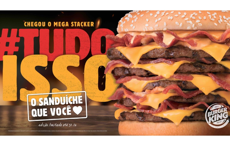 Burger King lança Mega Stacker #TudoIsso com cinco hambúrgueres e 20 fatias de bacon