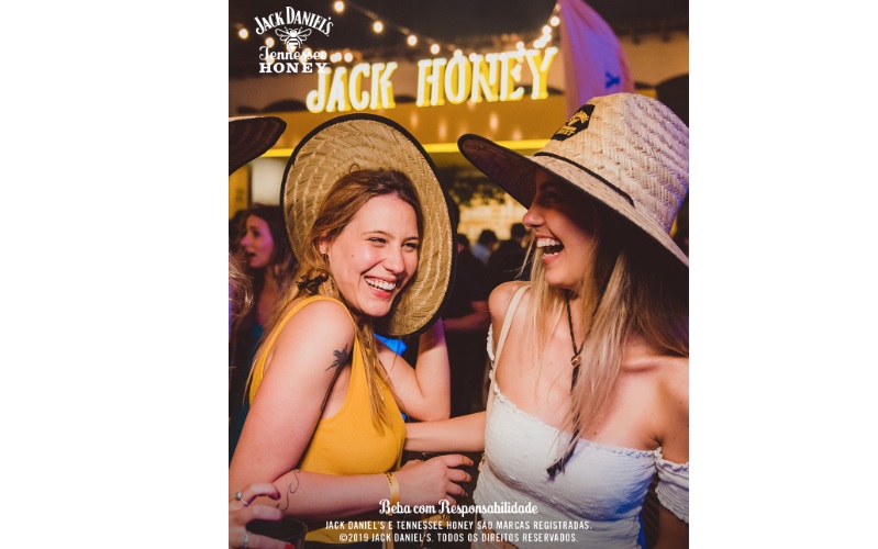 Jack Daniel’s abraça o verão brasileiro com Jack Honey & Lemonade