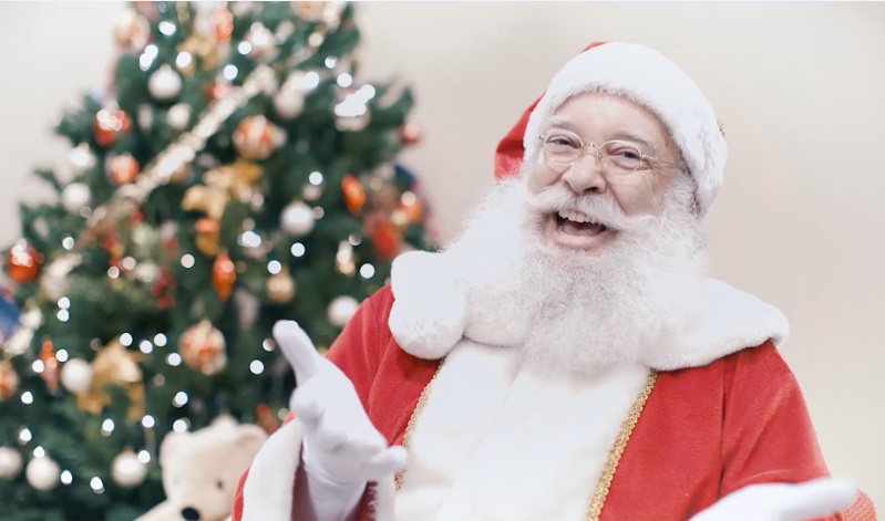 Papai Noel contrata seguro da Pamcary para o seu trenó nesse Natal