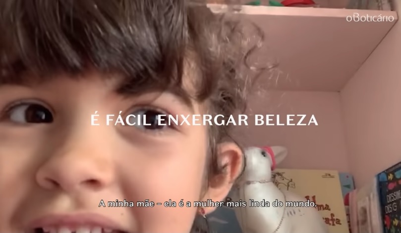 Boticário traz depoimentos espontâneos de crianças em campanha para o Dia das Mães