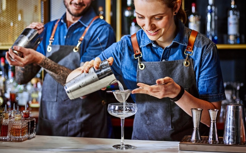 Diageo cria fundo global para apoiar reabertura de bares e restaurantes 