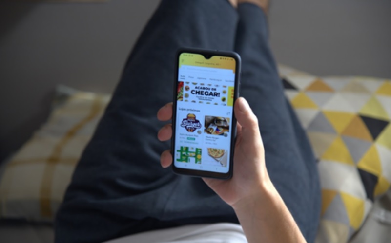 Com criação da Grey Brasil, campanha da 99Food destaca variedade dentro do app