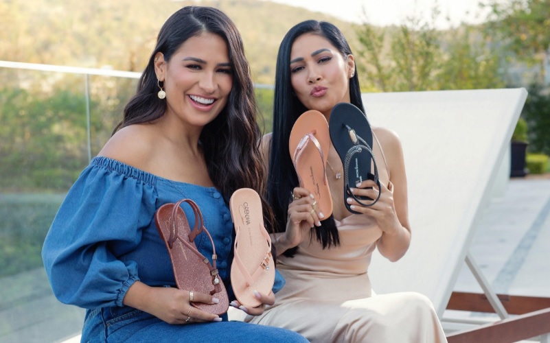 Simone e Simaria lançam coleção de sandálias com a Grendha