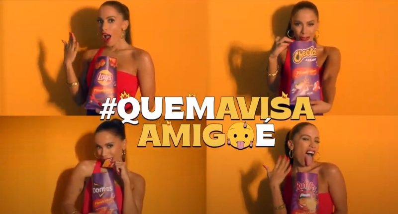 Sabor Flamin’ Hot chega ao Brasil nas marcas Elma Chips em campanha com Anitta