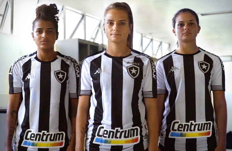 Centrum ressignifica camisas de futebol do Botafogo para o Mês das Mulheres