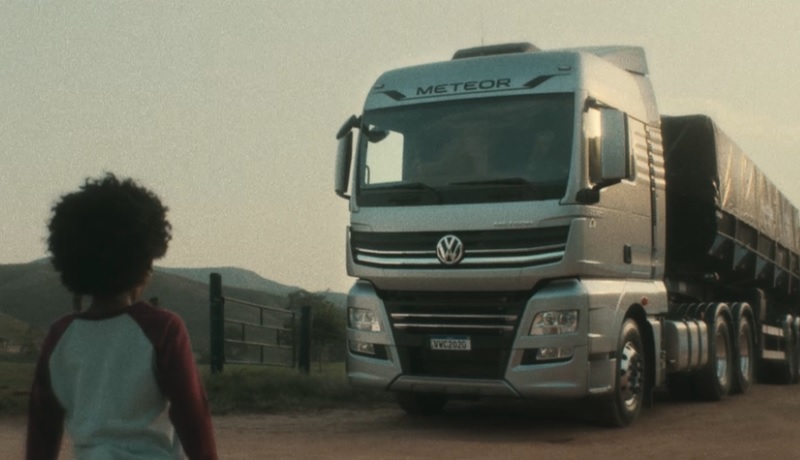 Volkswagen revela novo caminhão em campanha