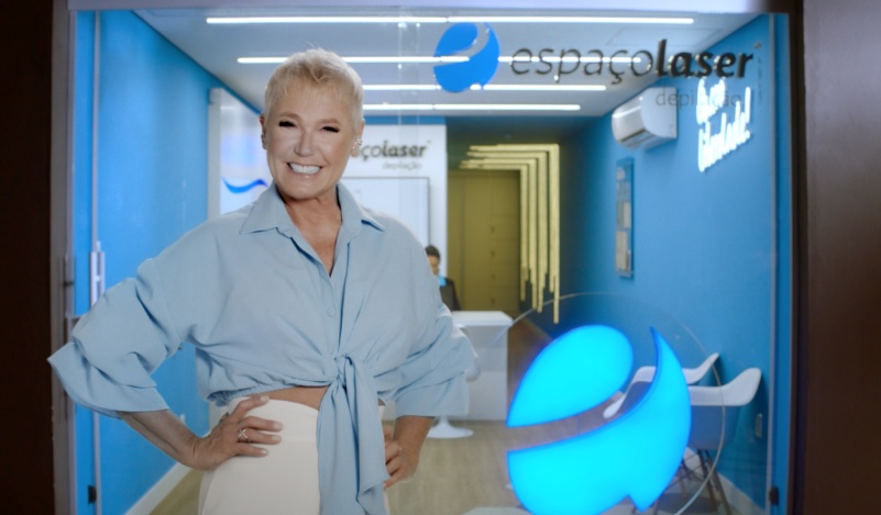 Espaçolaser anuncia sua nova campanha, “Bugados”, que conta com participação de Xuxa