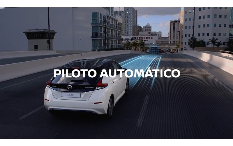 Nissan Leaf invade a Matrix em nova campanha integrada