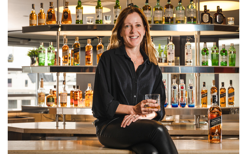 Juliana Ballarin é promovida a diretora de marketing de Scotch