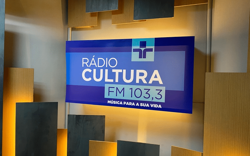 Rádio Cultura FM celebra os 80 anos de Caetano e Paulinho da Viola