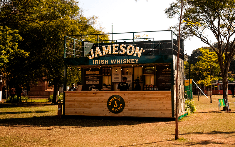 Jameson Irish Whiskey e Coala Festival trazem a combinação perfeita de música brasileira e drinks