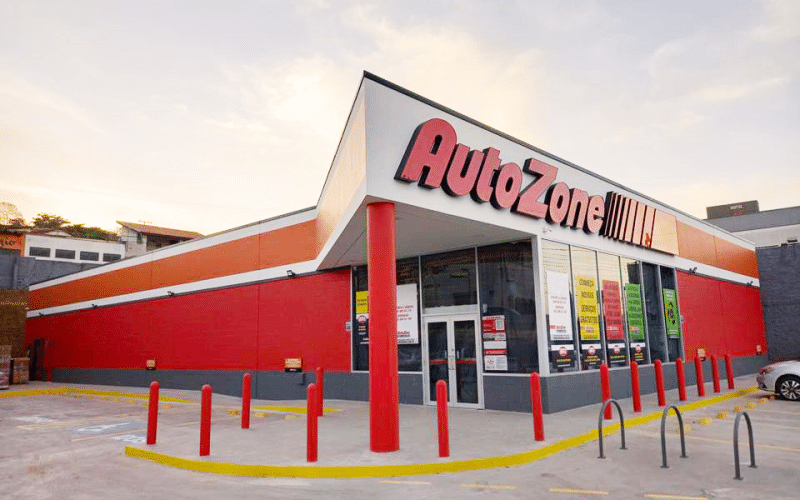 Nova campanha da AutoZone Brasil mira período de férias escolares