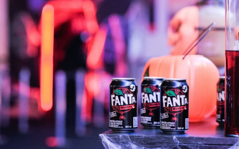 Fanta Mistério inova com lançamento de lata que muda de cor quando gela