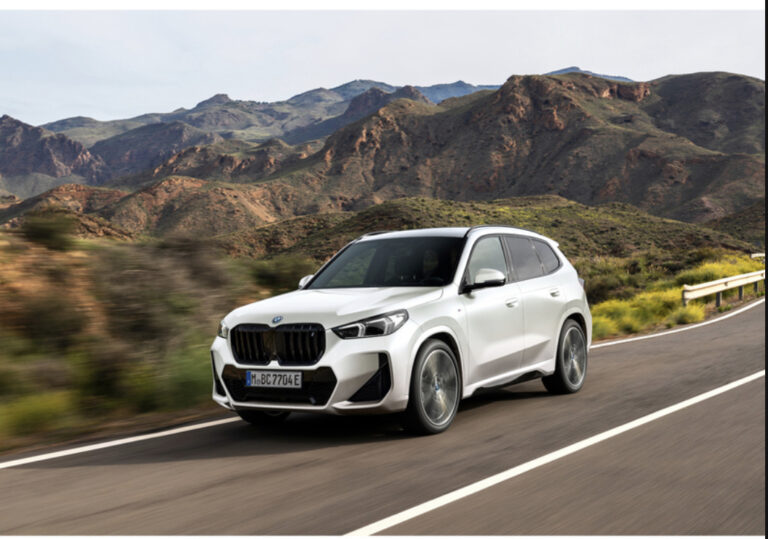 BMW lidera pelo quinto ano consecutivo o segmento premium e MINI