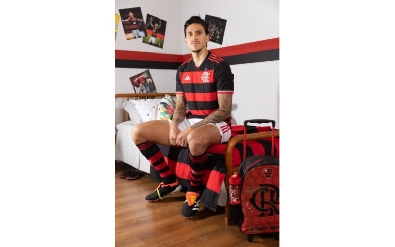 Adidas e Flamengo apresentam o uniforme principal para a temporada 2024/25